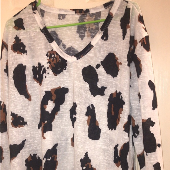 Clothes - Picture 2 of 6